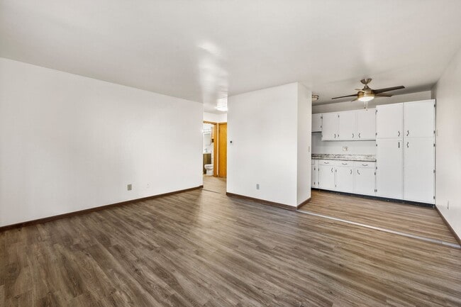 1161 W Carriage Dr in Whitewater, WI - Building Photo - Building Photo