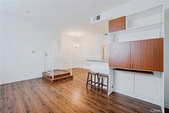 7111 S La Tijera Blvd in Los Angeles, CA - Building Photo - Building Photo