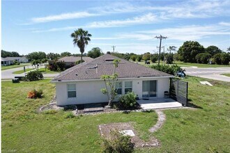 261 Richmond Ave S in Lehigh Acres, FL - Building Photo - Building Photo