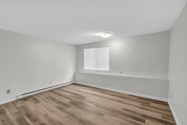 property at 2318 W 6th Ave