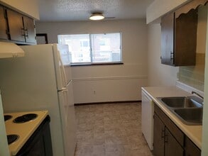 920 W Texas Ave in Columbia, MO - Building Photo - Building Photo