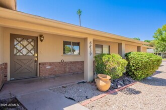 6839 E Montecito Ave in Scottsdale, AZ - Building Photo - Building Photo