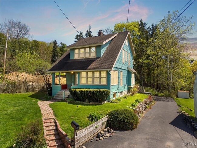 property at 114 Phelps Pl