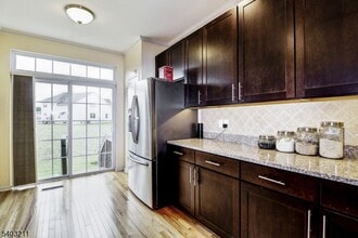 4 Shadowlawn Dr in Franklin Township, NJ - Building Photo - Building Photo