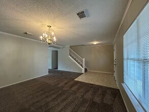 407 Bluegrass Creek in San Antonio, TX - Building Photo - Building Photo