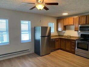 400-402 S Henderson in Bloomington, IN - Foto de edificio - Building Photo