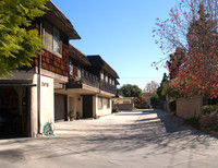 2078 Garden Ln in Costa Mesa, CA - Foto de edificio - Building Photo