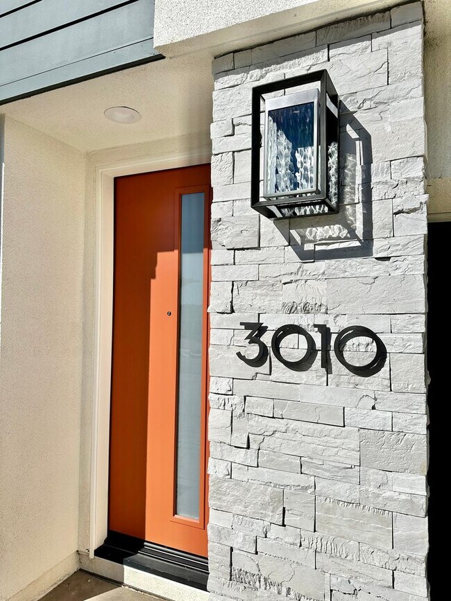 3010 Marquee Wy in San Diego, CA - Building Photo - Building Photo