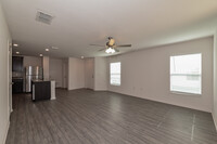 5317 New Friendship Pl in Tampa, FL - Foto de edificio - Building Photo