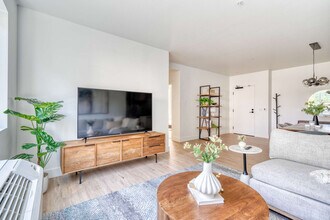 4980 N Vancouver Ave in Portland, OR - Foto de edificio - Building Photo