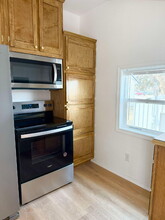 235 S 10th St E-Unit -A in Mountain Home, ID - Building Photo - Building Photo