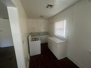 2141 Ave K in Wichita Falls, TX - Building Photo - Building Photo