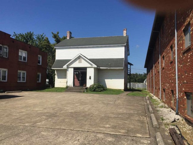 400-404 Washington Ave in Huntington, WV - Building Photo - Building Photo