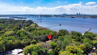 5140 River Bluff Lane in Jacksonville, FL - Building Photo