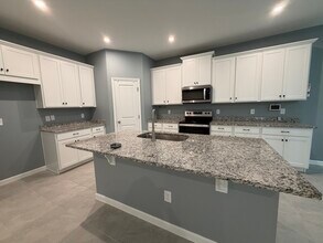 882 Asterfield Ln in DeLand, FL - Building Photo - Building Photo