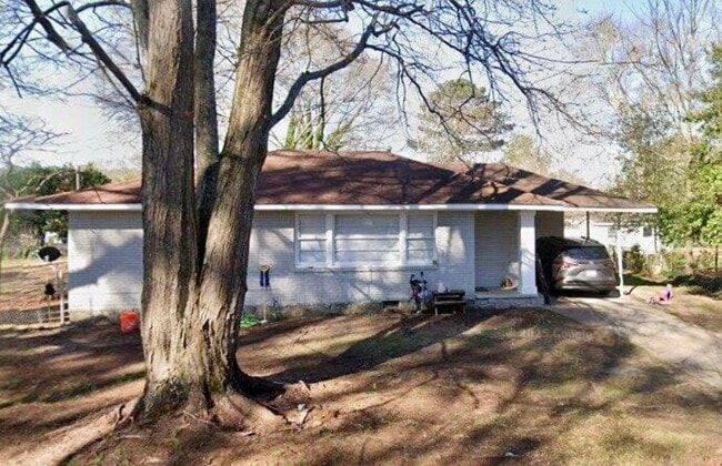 property at 109 Scarlett Dr
