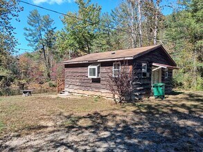 1245 Bee Tree Rd in Swannanoa, NC - Building Photo - Building Photo