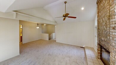 455 Village Oaks Ct in Ann Arbor, MI - Building Photo - Building Photo