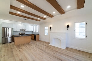 6128 Orange St in Los Angeles, CA - Building Photo