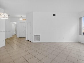 15687 SW 53rd St in Miramar, FL - Building Photo - Building Photo