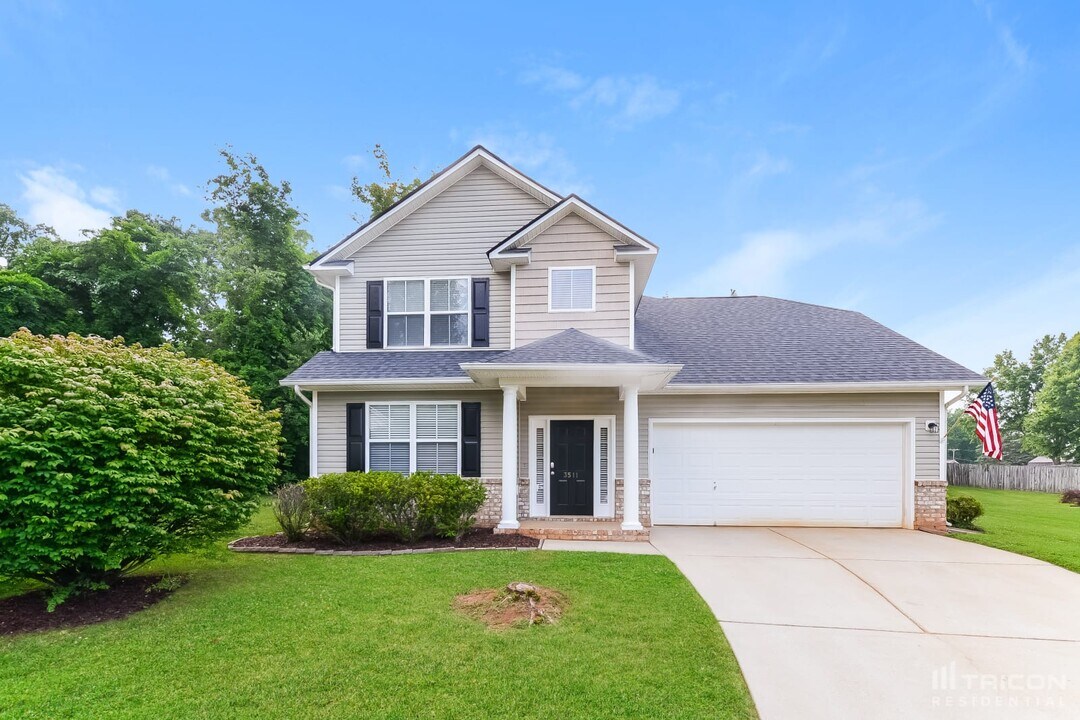 3511 Scotland Ridge Ct in Winston-Salem, NC - Building Photo