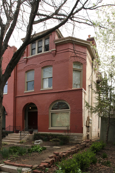 1319 S 2nd St in Louisville, KY - Building Photo