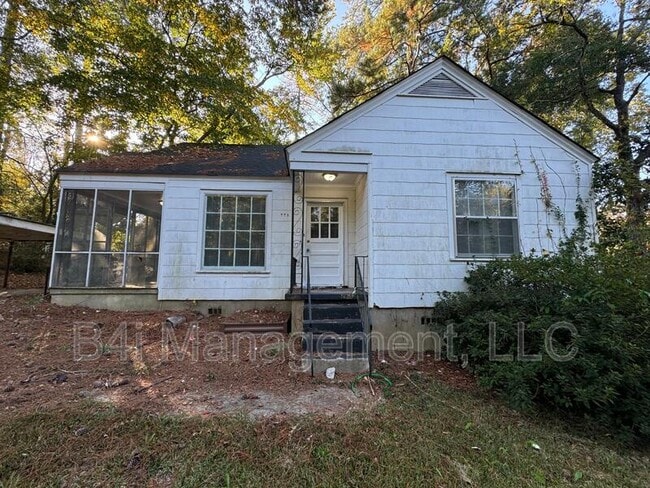 property at 771 Beaumont Cir
