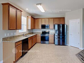 11237 82nd St E in Parrish, FL - Foto de edificio - Building Photo