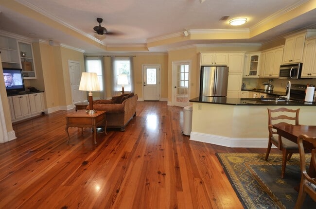 2204 Altoona Dr in Tallahassee, FL - Building Photo - Building Photo