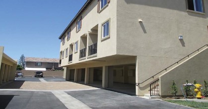 Cobblestone Apartments in Garden Grove, CA - Building Photo - Building Photo