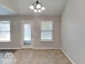 512 SW 44th St in Moore, OK - Building Photo - Building Photo