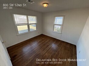 800 SW 52nd St, Unit 4-L in Oklahoma City, OK - Building Photo - Building Photo
