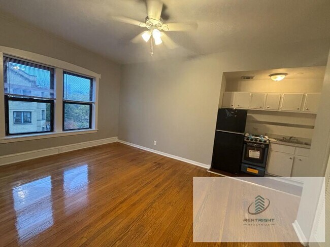 property at 755 W Buena Ave