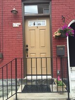 174d Cotton Wy in Pittsburgh, PA - Building Photo