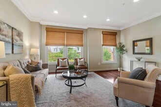 4531 Westhall Dr in Washington, DC - Building Photo - Building Photo