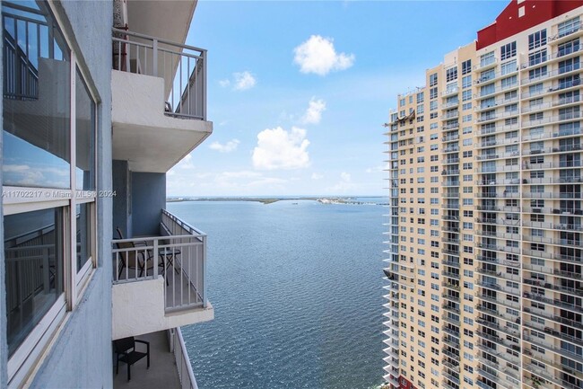 1111 Brickell Bay Dr