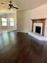 1030 Shepard Ln in Lavon, TX - Foto de edificio - Building Photo