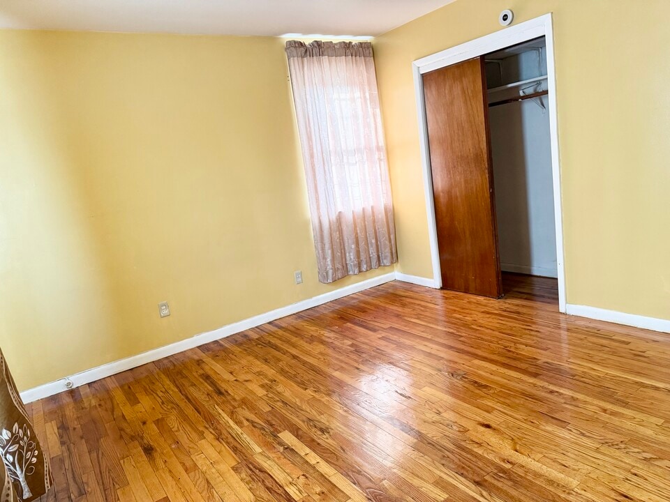 32 Bayley Ave in Yonkers, NY - Foto de edificio