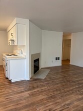 10525 SW Tranquil Way in Wilsonville, OR - Building Photo - Building Photo