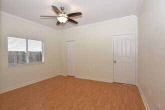 15888 SW 138th Terrace in Miami, FL - Building Photo - Building Photo