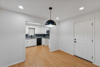 2413 Mimosa St in Mission, TX - Building Photo - Building Photo