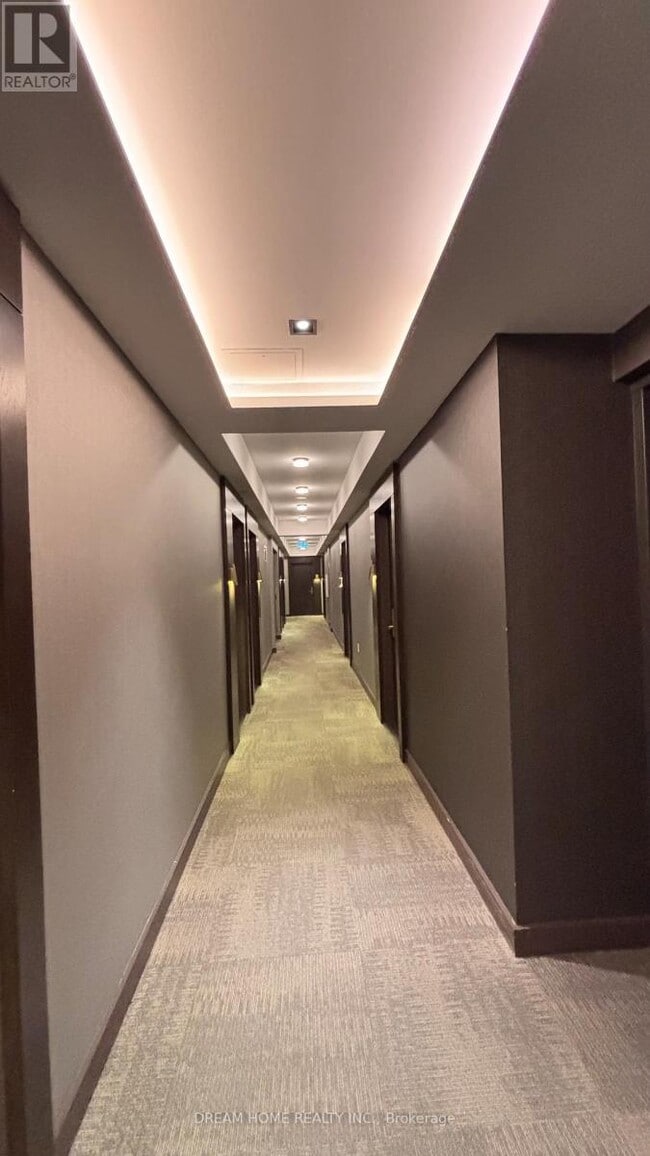 330 Richmond St W in Toronto, ON - Building Photo - Building Photo