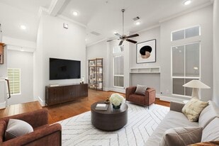 2022 Sabine St in Houston, TX - Building Photo