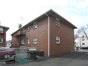 401 S Wood Ave in Linden, NJ - Building Photo - Building Photo