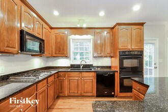 3205 Quail Run Dr in High Point, NC - Building Photo - Building Photo