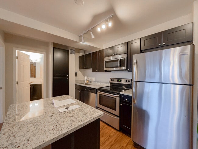 4180 N Marine Dr, Unit 803 in Chicago, IL - Foto de edificio - Building Photo