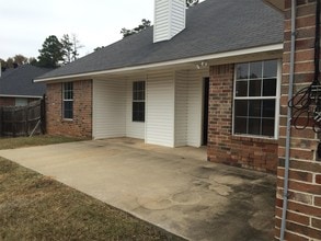 484 Stone Rd in Texarkana, TX - Building Photo - Building Photo