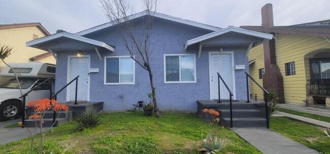 142 E 65th St in Los Angeles, CA - Building Photo - Building Photo