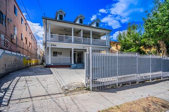 2740 James M Wood Blvd in Los Angeles, CA - Building Photo - Building Photo