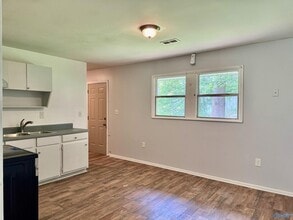 3201 Yale Cir NW in Huntsville, AL - Building Photo - Building Photo